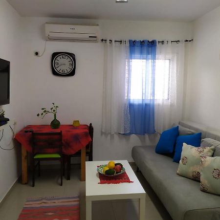 Nelly'S Housing Unit Apartment Ейлат Екстериор снимка