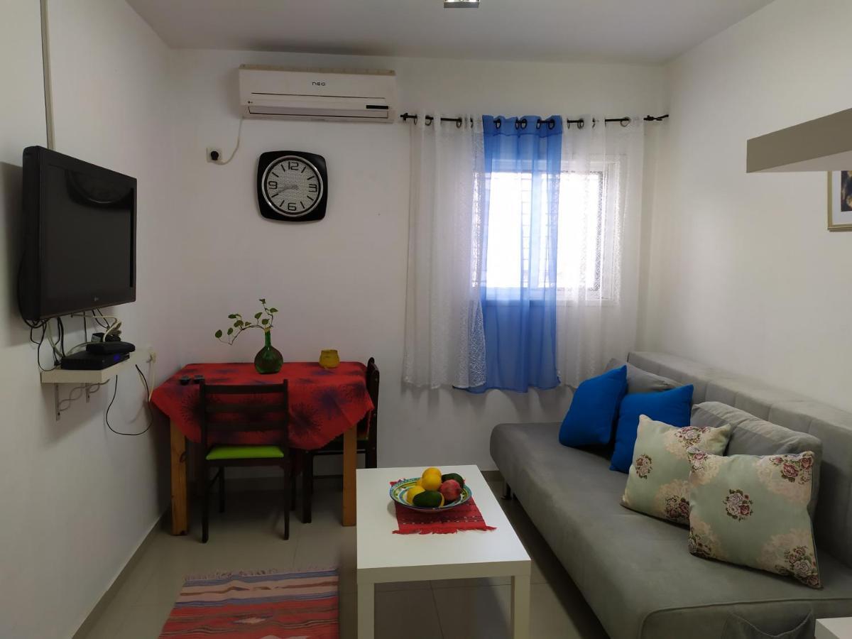 Nelly'S Housing Unit Apartment Ейлат Екстериор снимка