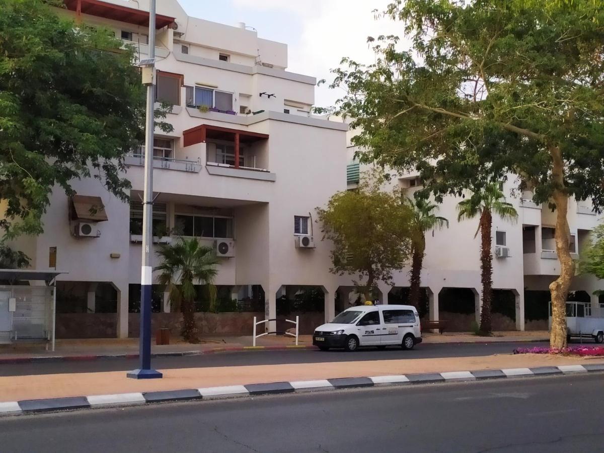 Nelly'S Housing Unit Apartment Ейлат Екстериор снимка
