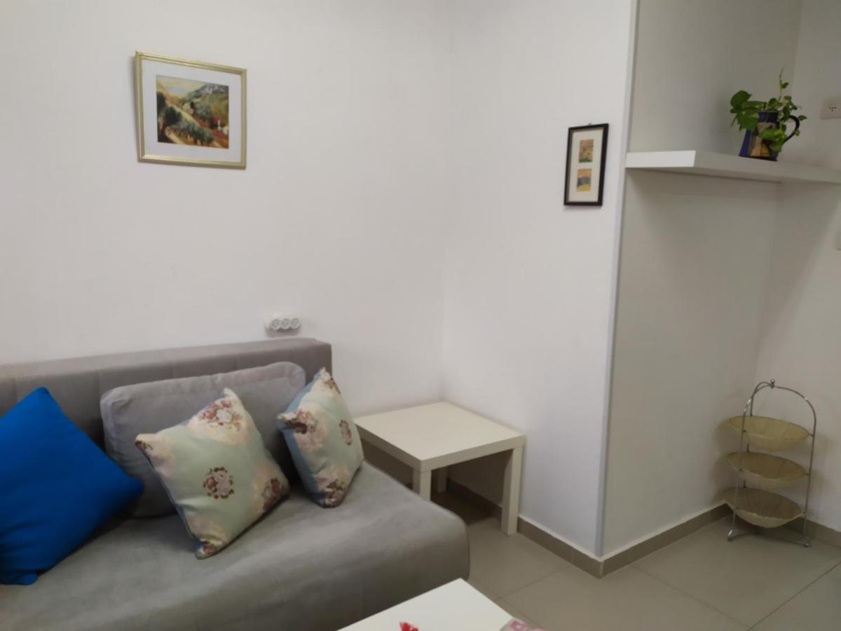 Nelly'S Housing Unit Apartment Ейлат Екстериор снимка